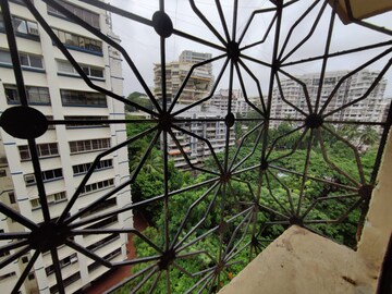  3 BHK Apartment at Bandra West – for Sale