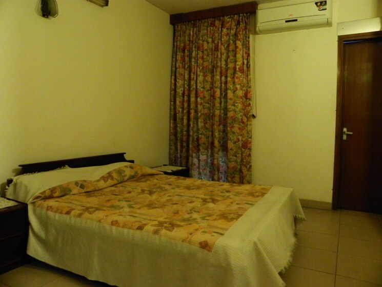 Bedroom, greater kailash ii 3 Bedroom 1600 Sq.Ft. Builder Floor In Greater Kailash ii Delhi 9500287