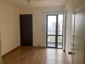 Room in 3 BHK Apartment at Amolik Sankalp, Sector 85 – for Rent