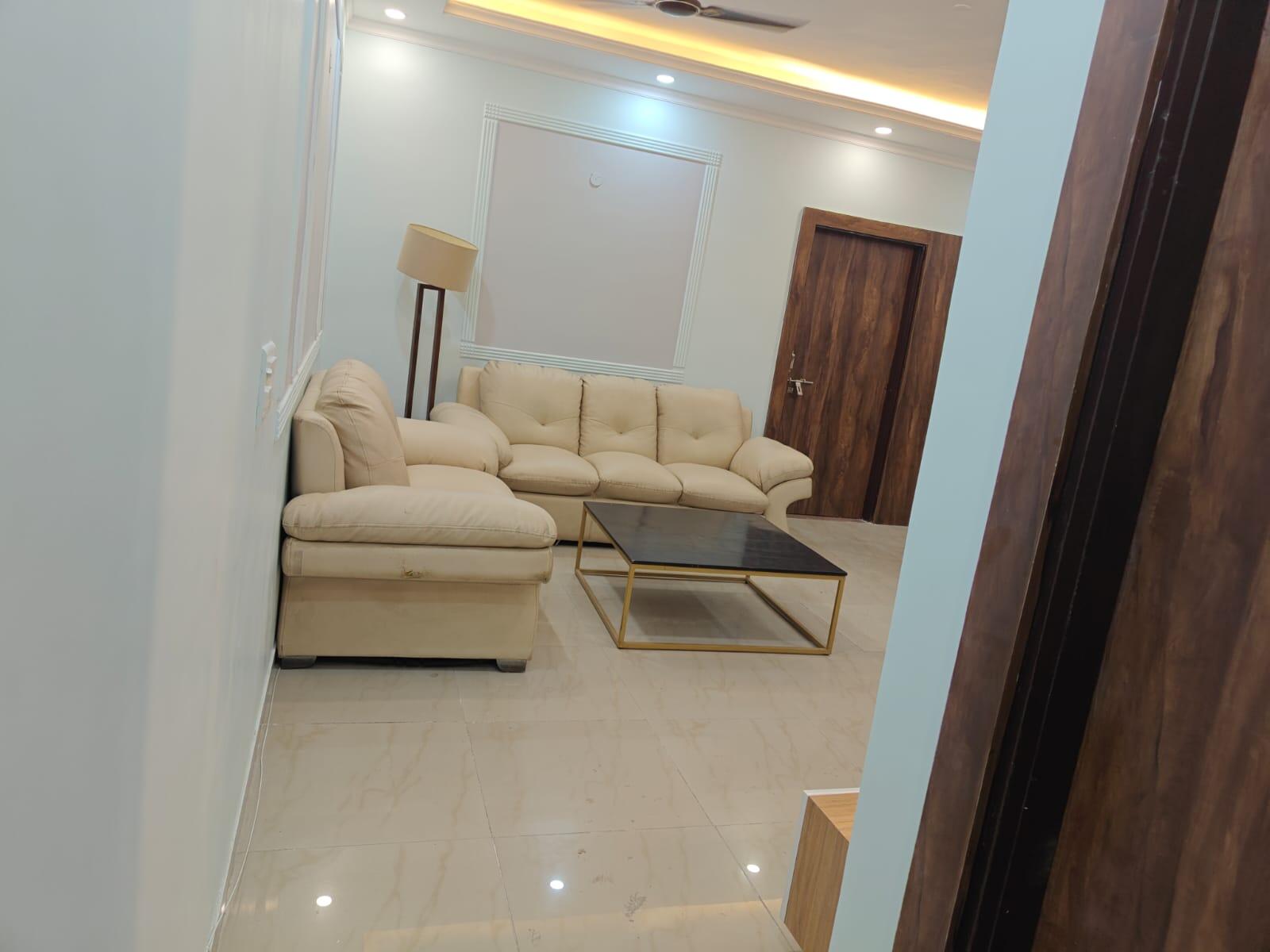 3 BHK Apartment For Rent in Amolik Sankalp