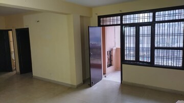 Room in 3 BHK Apartment at Amolik Sankalp, Sector 85 – for Rent