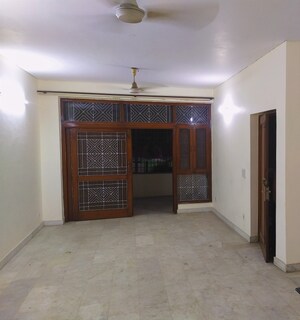 Living Room in 2 BHK Builder Floor at Chittaranjan Park – for Rent