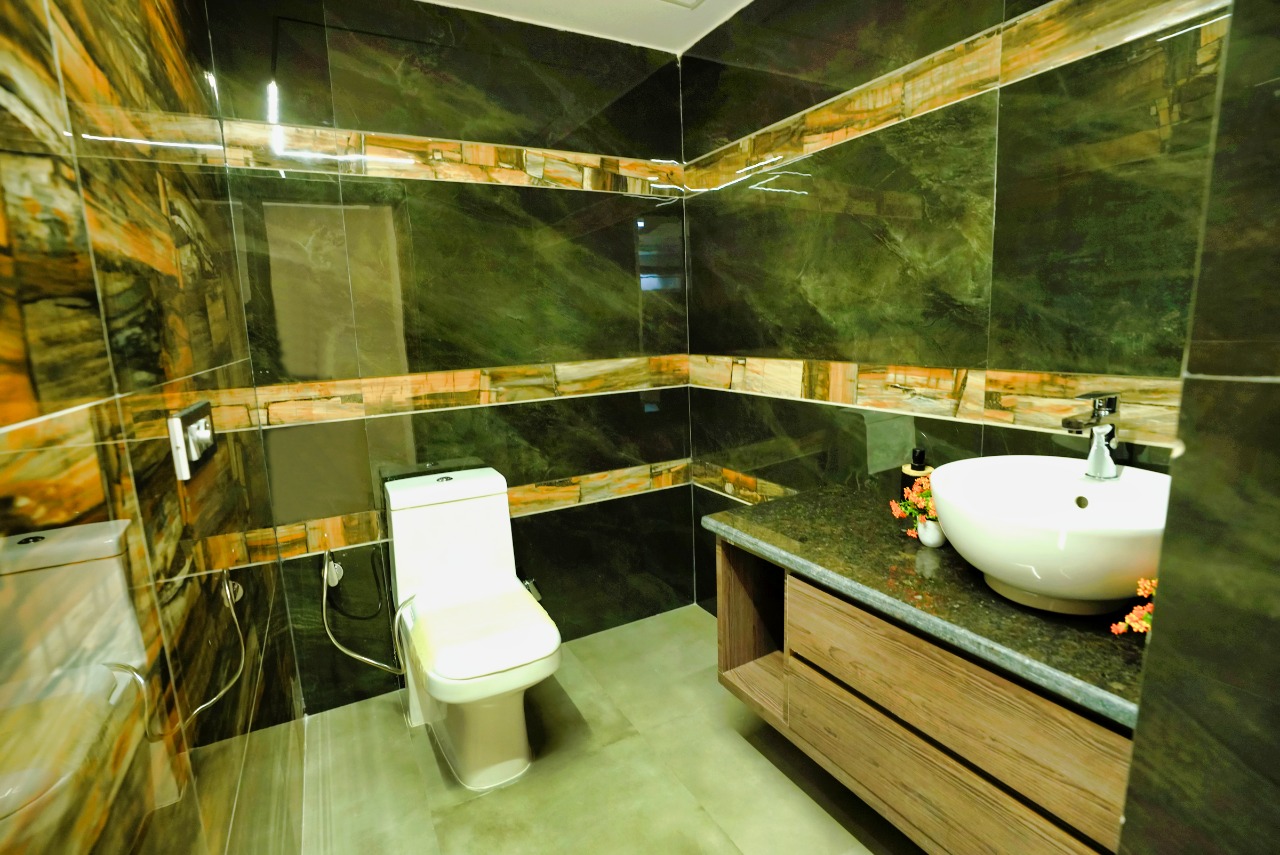 5 BHK + Pooja Room 3950 Sq.Ft. Apartment in Metro Spanish Villas