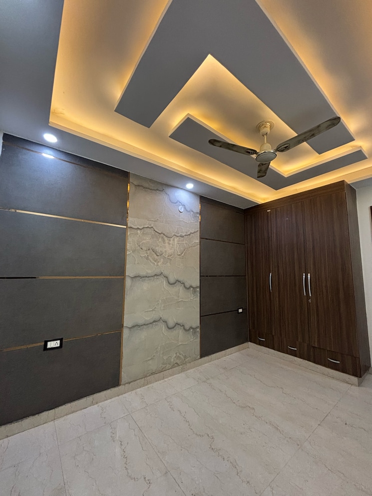 Room, dwarka mor 3 Bedroom 1150 Sq.Ft. Builder Floor In Dwarka Mor Delhi 9500305