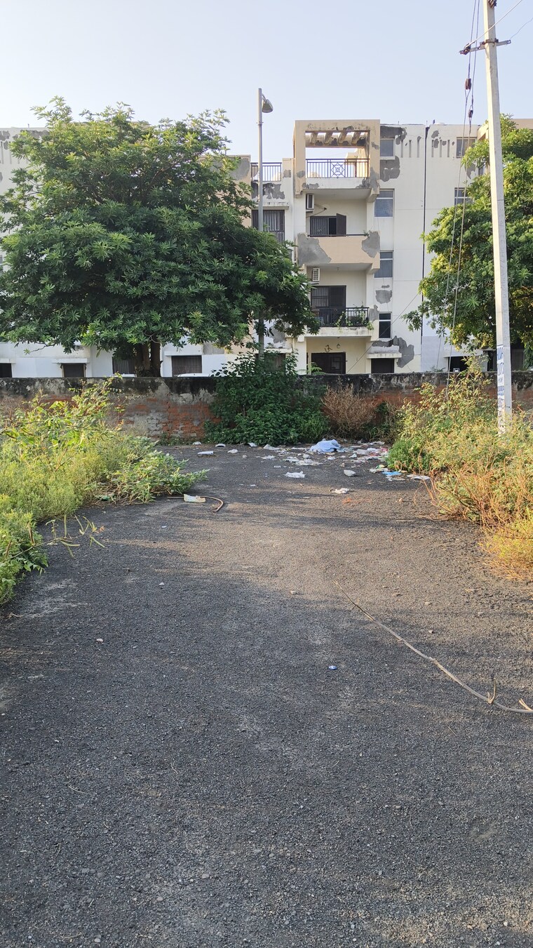 undefined, bptp-parklands  263 Sq.Yd. Plot In Sector 76 Faridabad 9500306