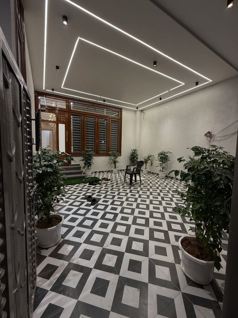 Balcony, hanuman nagar extension 4 Bedroom 200 Sq.Yd. Independent House In Hanuman Nagar Extension Jaipur 9500308