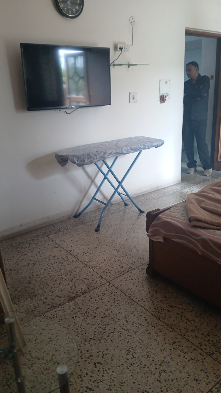 undefined, shivkala-apartment 3 Bedroom 1300 Sq.Ft. Apartment In Sector 62 Noida 9500314