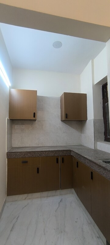 Kitchen in 1 BHK Builder Floor at Ansal Royale Casa, Sector 55 – for Rent