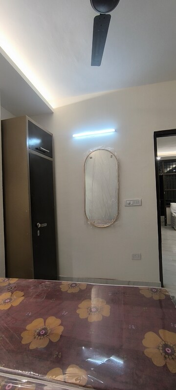 Building Lobby in 1 BHK Builder Floor at Ansal Royale Casa, Sector 55 – for Rent