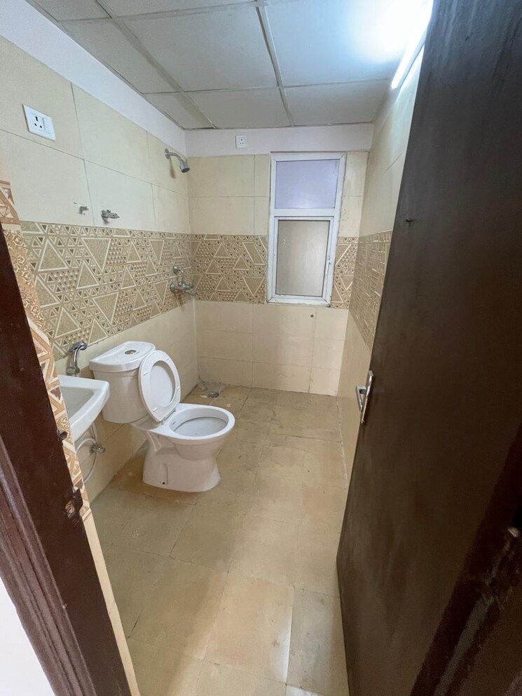 Bathroom, nilaya-greens 2 Bedroom 852 Sq.Ft. Apartment In Raj Nagar Extension Ghaziabad 9488078