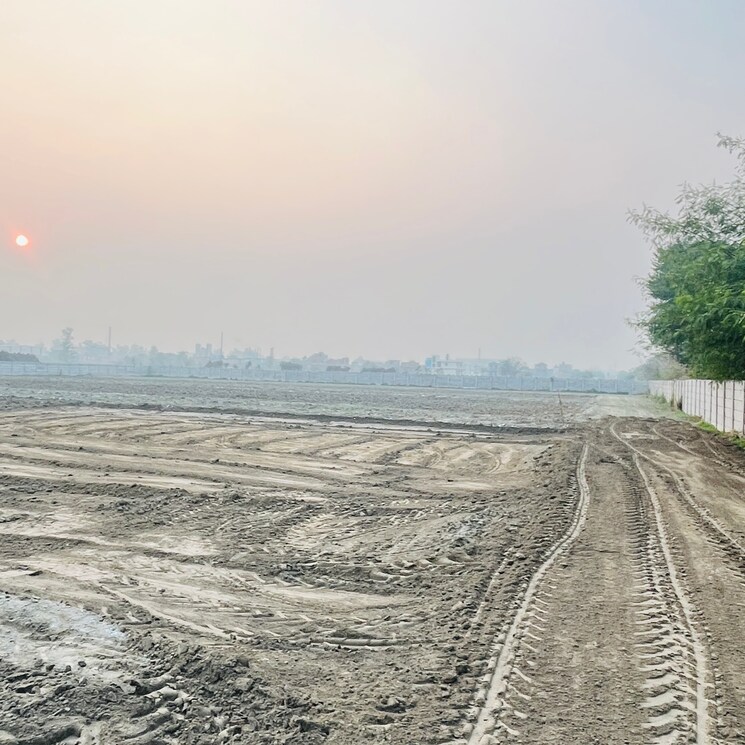 undefined, dhoom manikpur  100 Sq.Yd. Plot In Dhoom Manikpur Greater Noida 9500328