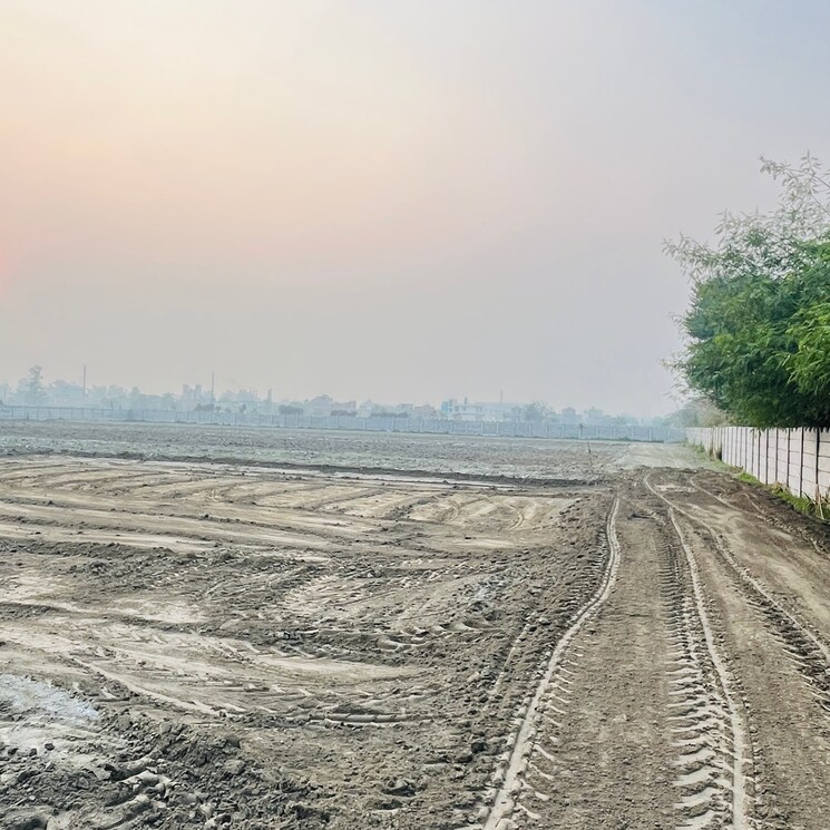 undefined, dhoom manikpur  100 Sq.Yd. Plot In Dhoom Manikpur Greater Noida 9500328