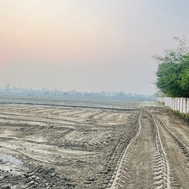 undefined, dhoom manikpur  100 Sq.Yd. Plot In Dhoom Manikpur Greater Noida 9500328