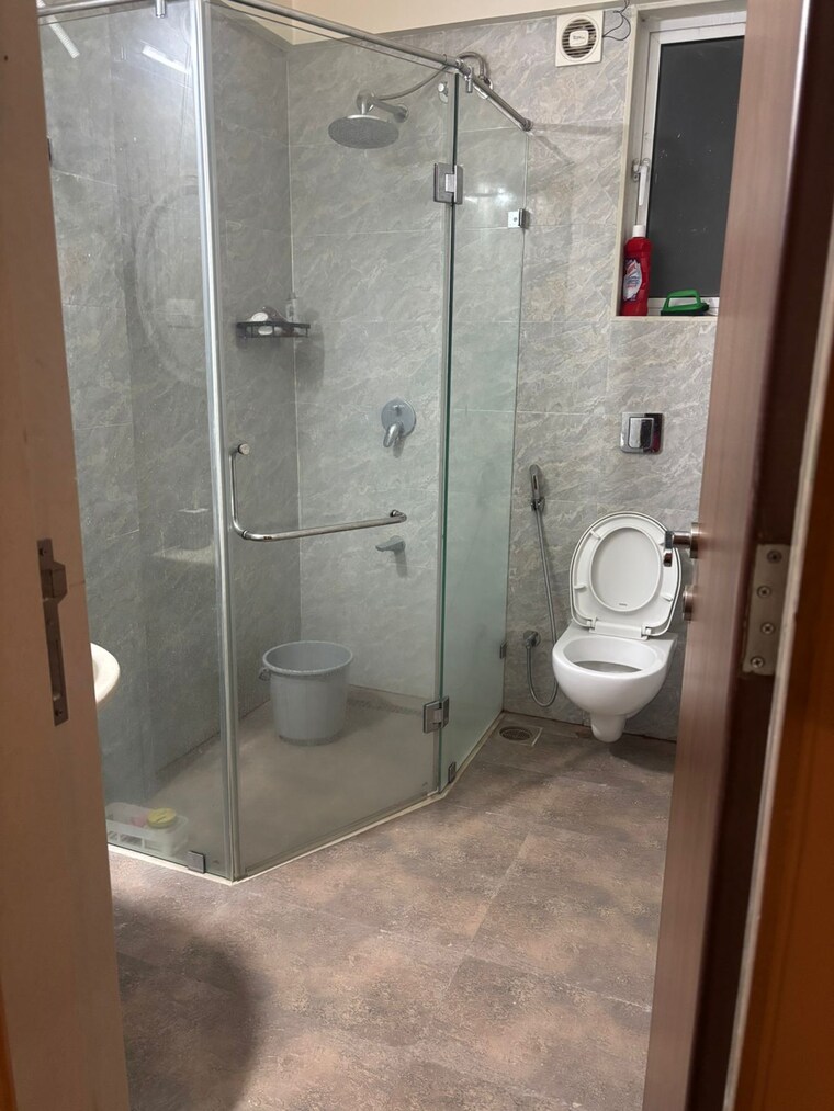 Bathroom, vtp-solitaire 2 Bedroom 990 Sq.Ft. Apartment In Baner Pune 9500332