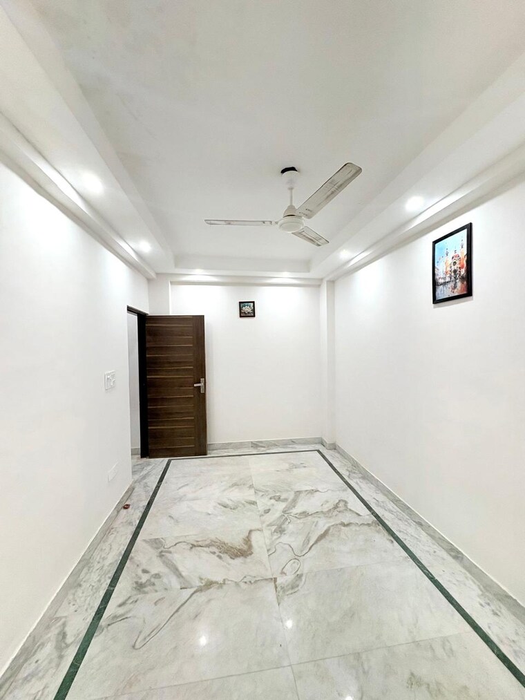 Room, saket 3 Bedroom 1300 Sq.Ft. Builder Floor In Saket Delhi 9500339