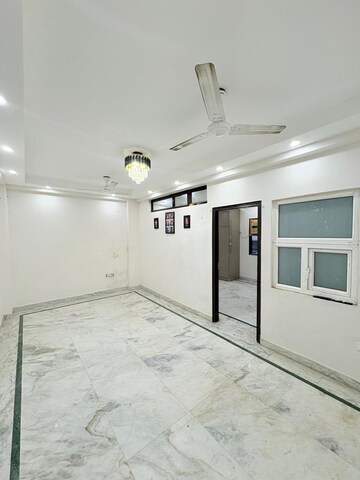 Room in 3 BHK Builder Floor at Saket – for Sale