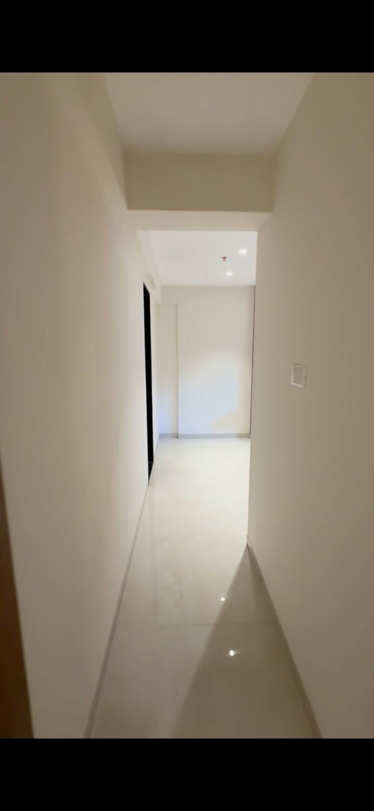 undefined, goregaon west 2 Bedroom 650 Sq.Ft. Apartment In Goregaon West Mumbai 9500351