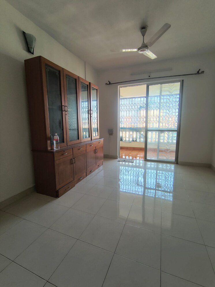 Room, raheja-gardens 3 Bedroom 1500 Sq.Ft. Apartment In Wanwadi Pune 9500362