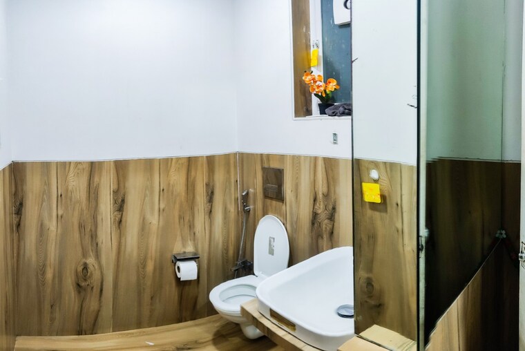 Team Area, greenscape-cyber-one Commercial Office Space 3200 Sq.Ft. In Vashi Sector 30a Navi Mumbai 9500443