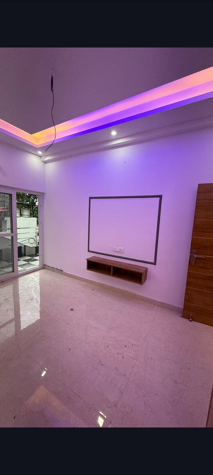 Room, sahastradhara road 4 Bedroom 2500 Sq.Ft. Builder Floor In Sahastradhara Road Dehradun 9500460