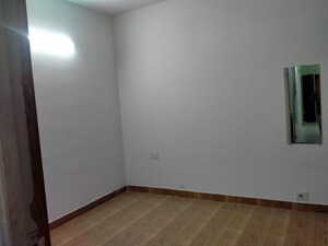 Room in 2 BHK Apartment at Tulip Lemon, Sector 69 – for Rent