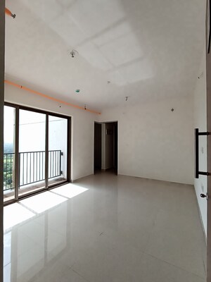 Room in 2 BHK Apartment at Runwal My City, Dombivli East – for Rent