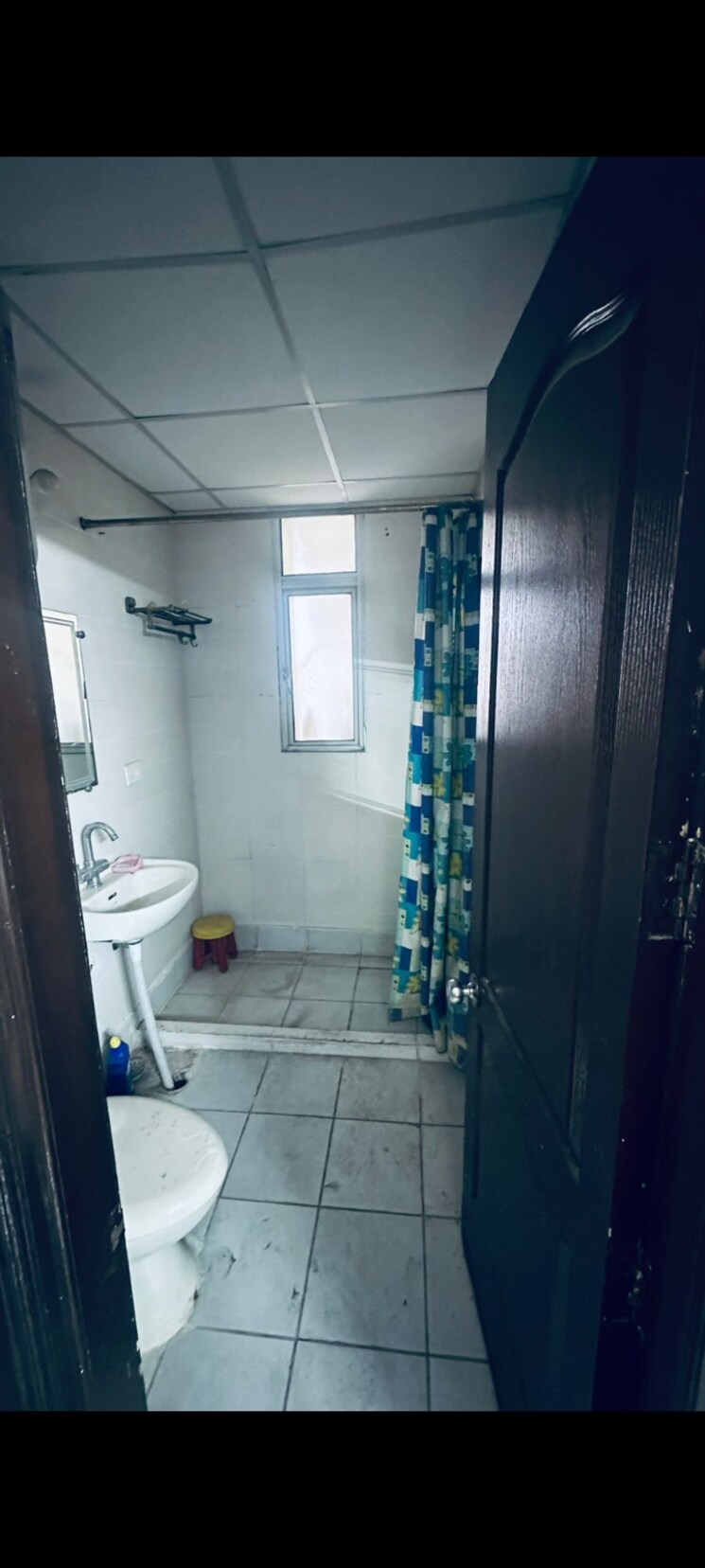 Bathroom, apex-acacia-valley 2 Bedroom 873 Sq.Ft. Apartment In Vaishali Sector 3 Ghaziabad 9500552