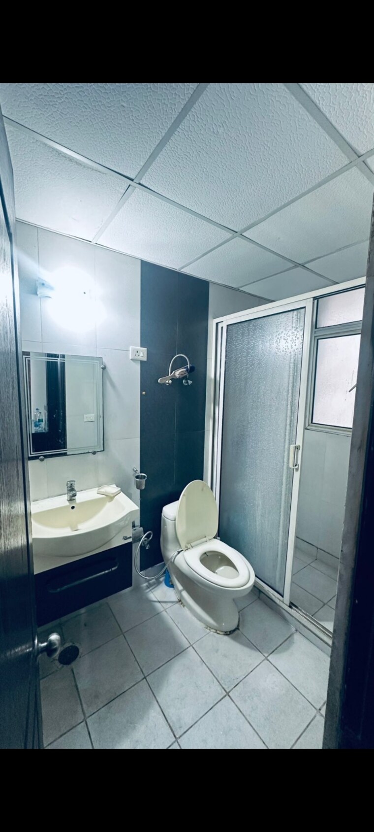 Bathroom, apex-acacia-valley 2 Bedroom 873 Sq.Ft. Apartment In Vaishali Sector 3 Ghaziabad 9500552