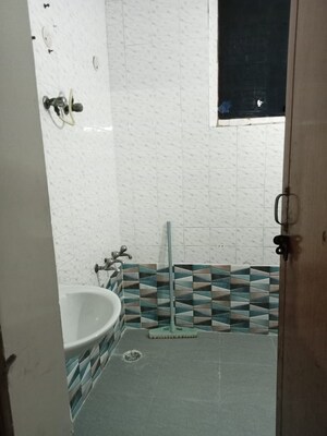 Bathroom in 3 BHK Independent House at Sector 16 – for Rent