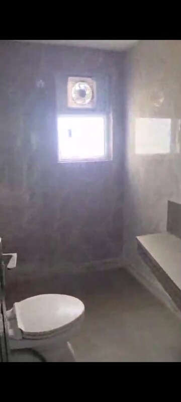 Room in 3.5 BHK Apartment at ABA Cherry County, Tech Zone 4 Greater Noida – for Rent