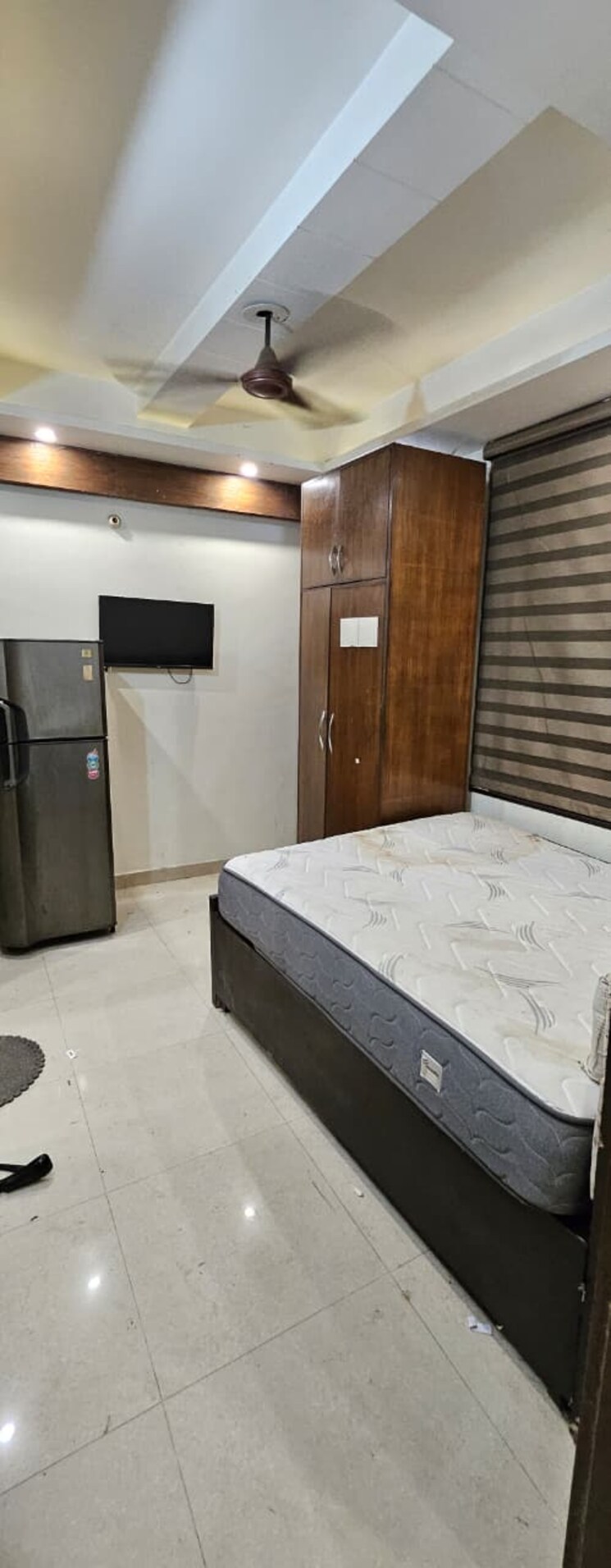 Bedroom, freedom fighters enclave 1 RK 350 Sq.Ft. Builder Floor In Freedom Fighters Enclave Delhi 9500683