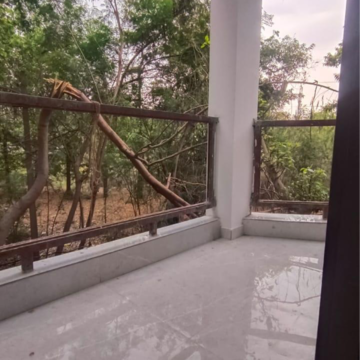 Balcony in 2 BHK Builder Floor at Chattarpur – for Rent