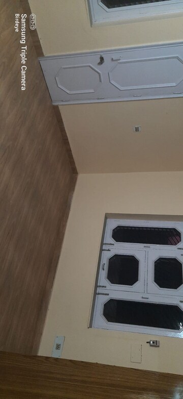 Room in 3 BHK Independent House at Sector 17 – for Rent