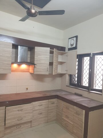 Kitchen in 2 BHK Independent House at Sector 16 – for Rent