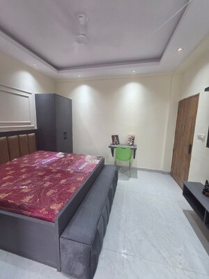 Bedroom in 1 RK Apartment at Ansal Sushant Apartments, Sushant Lok I – for Rent