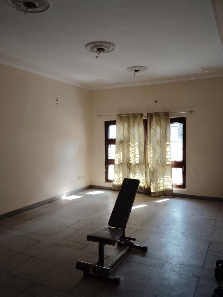 Living Room, sector 14 3 Bedroom 3150 Sq.Ft. Independent House In Sector 14 Faridabad 9500744