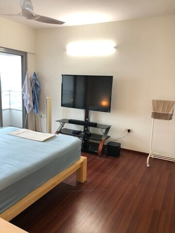 Bedroom in 4 BHK Apartment at Amanora Neo Towers, Hadapsar – for Rent