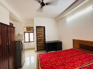 1 RK Builder Floor For Rent in Freedom Fighters Enclave