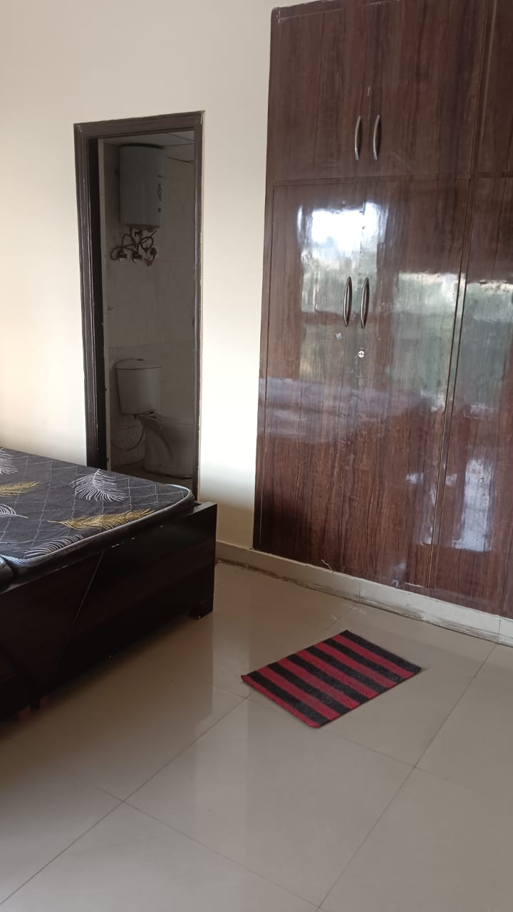 2 BHK Apartment For Rent in Aims Golf City