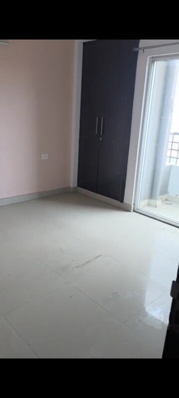 2 BHK Apartment For Rent in Supertech Ecovillage II, Sector 16b Greater Noida