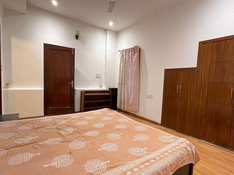 Bedroom, lajpat nagar iii 2 Bedroom 160 Sq.Yd. Builder Floor In Lajpat Nagar Iii Delhi 9500829