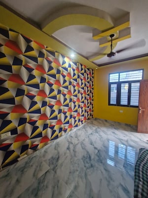 Bedroom in 2 BHK Independent House at Mohanlalganj – for Sale