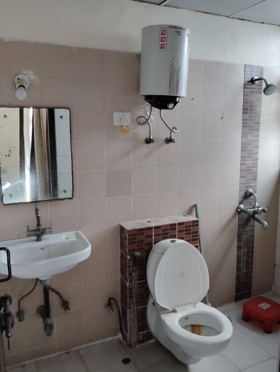 Bathroom in 2 BHK Apartment at Sector 86 – for Rent
