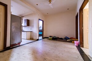 Room in 2 BHK Builder Floor at Lajpat Nagar 4 – for Rent