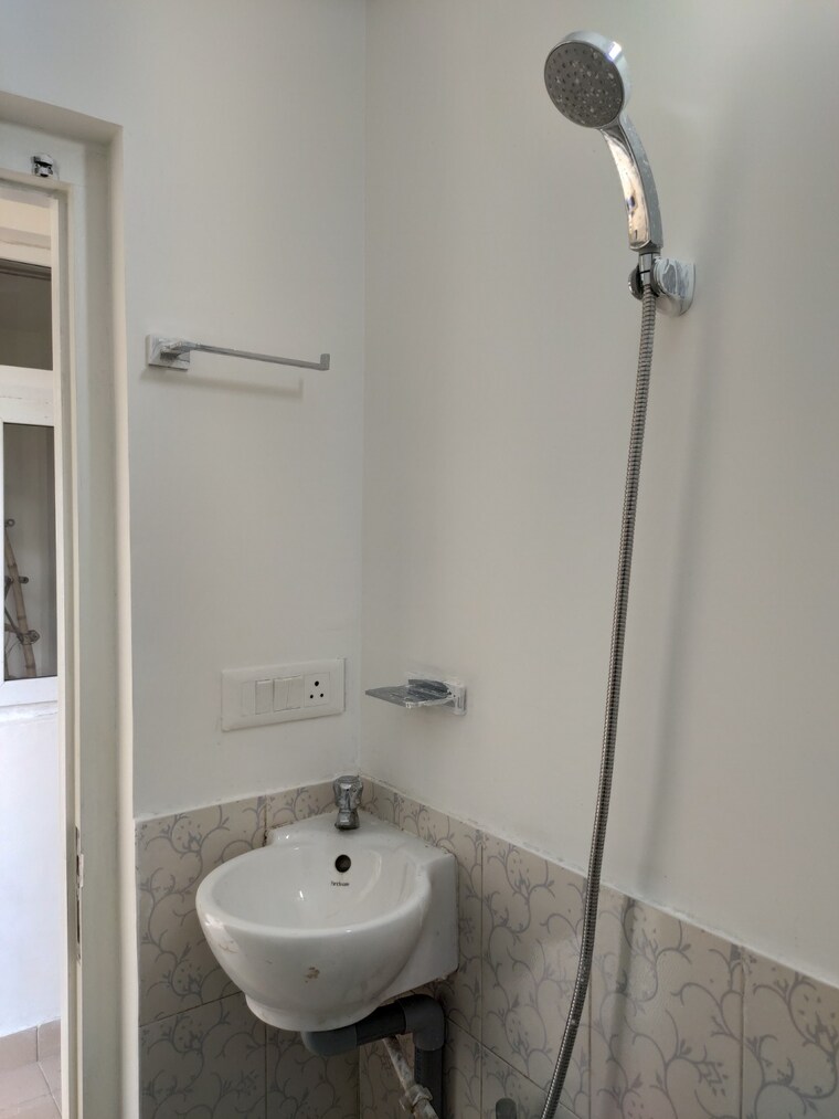 Bathroom, ats-le-grandiose 3 Bedroom 2000 Sq.Ft. Apartment In Sector 150 Noida 9500862