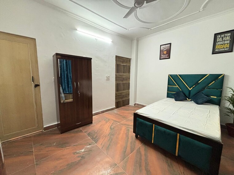 Bedroom, freedom fighters enclave 1 RK 380 Sq.Ft. Builder Floor In Freedom Fighters Enclave Delhi 9500873
