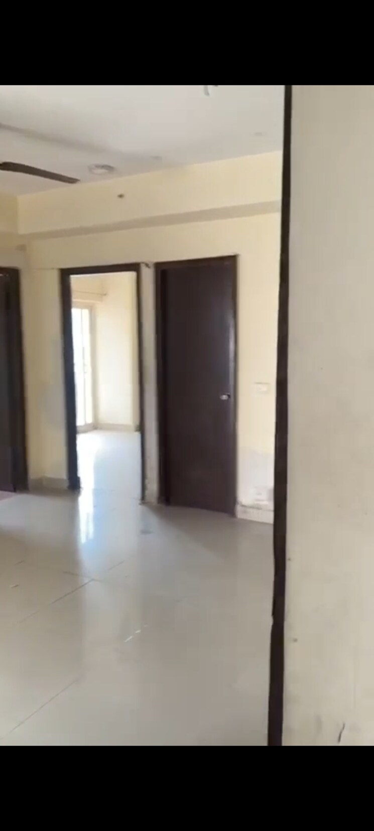 Room, galaxy-north-avenue-ll 3 Bedroom 1250 Sq.Ft. Apartment In Gaur City 2 Greater Noida 9500888