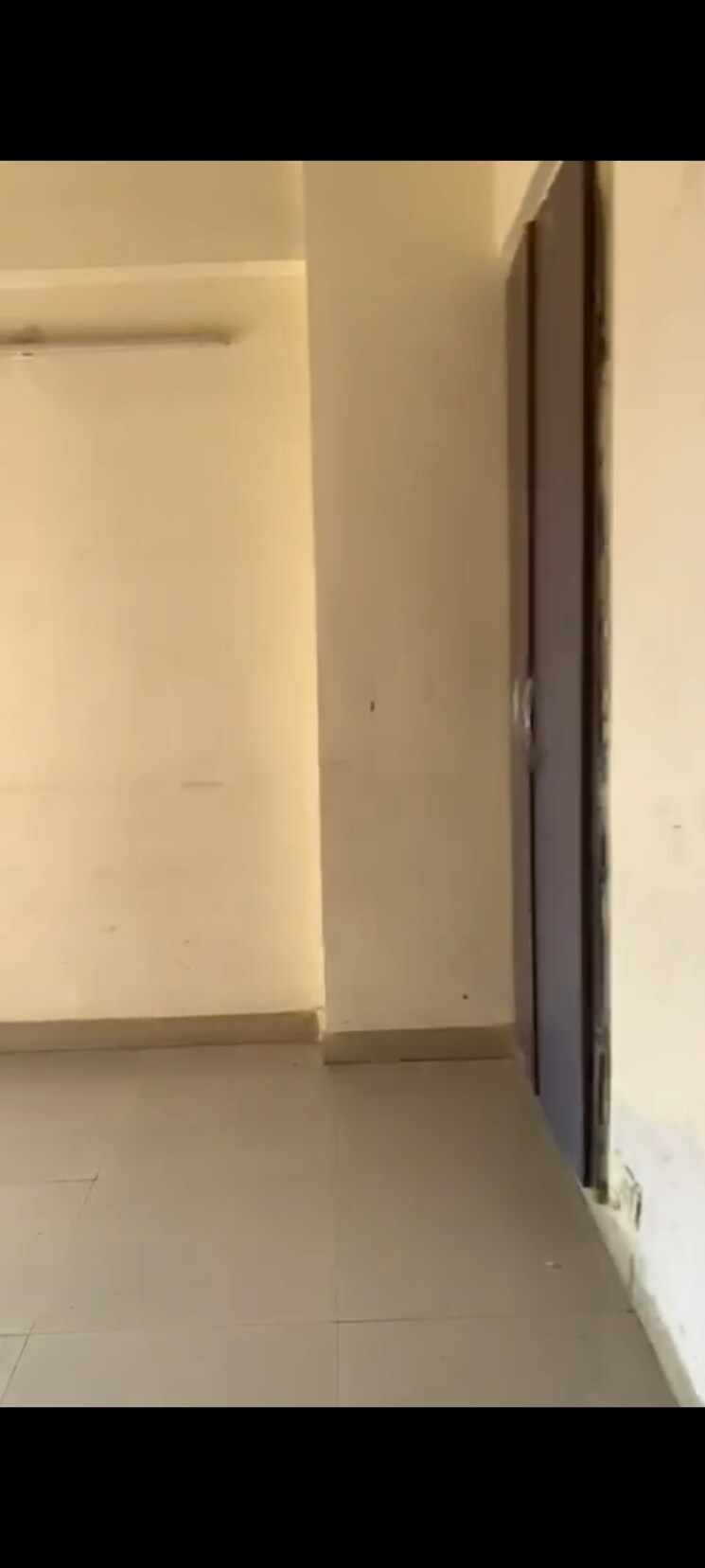 Room, galaxy-north-avenue-ll 3 Bedroom 1250 Sq.Ft. Apartment In Gaur City 2 Greater Noida 9500888