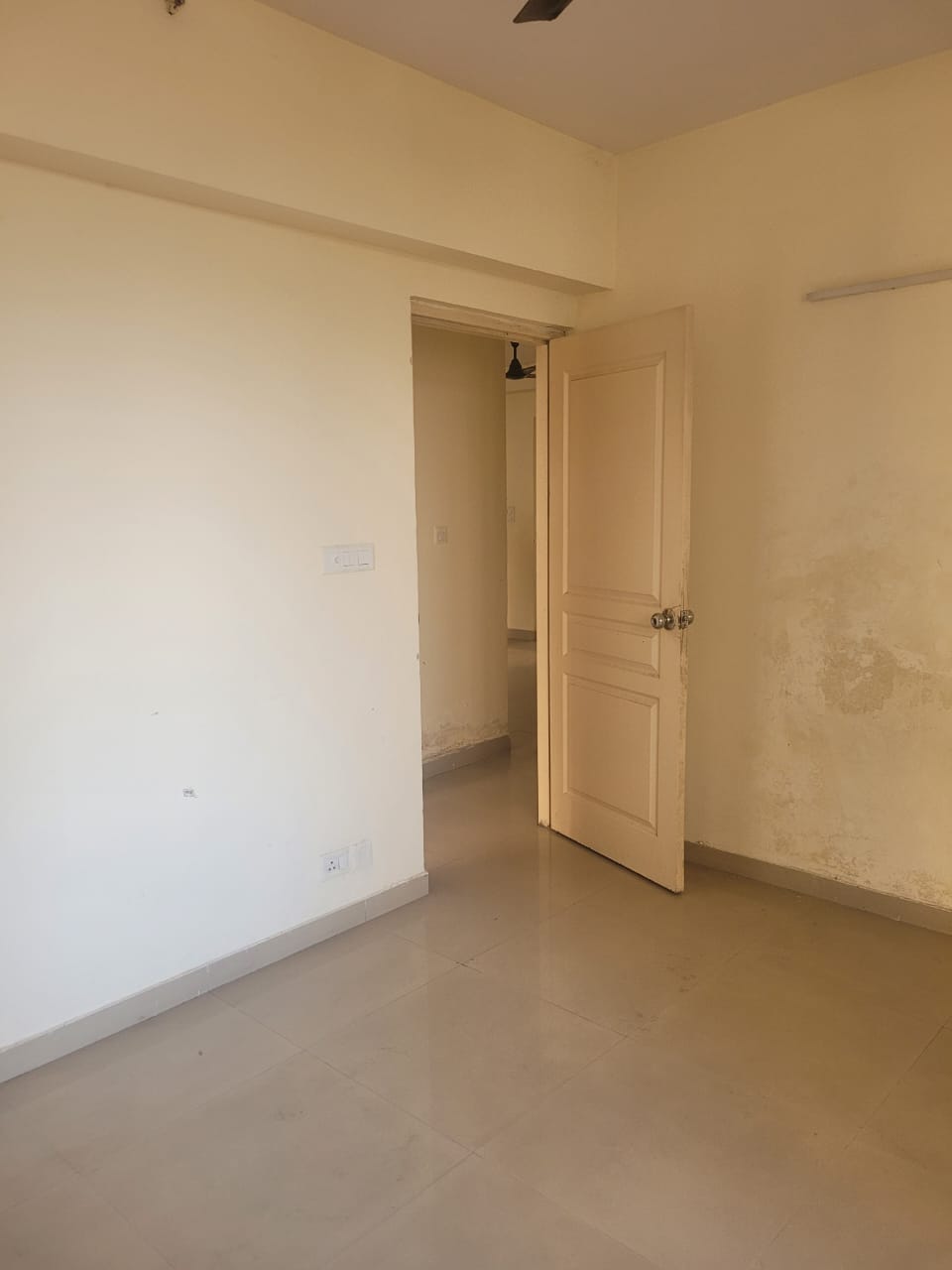 2 BHK Apartment For Rent in 3C Lotus Zing