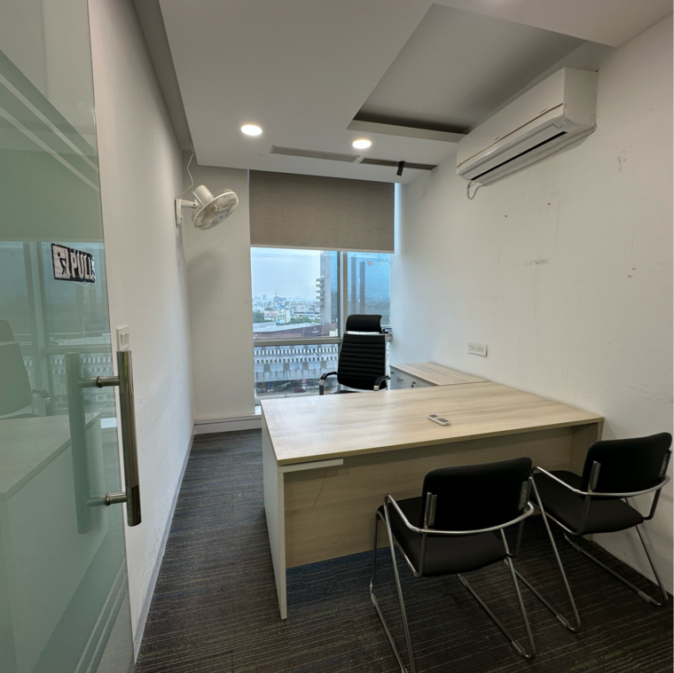 Team Area, spaze-itech-park Commercial Office Space 650 Sq.Ft. In Sispal Vihar Gurgaon 9500909